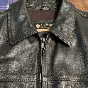 Columbia Men's Black 💯% Leather Jacket
